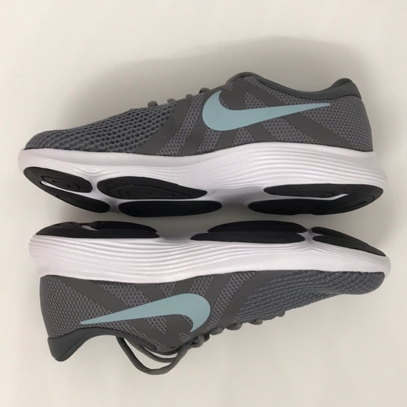 MMNS Nike Revolution 4 wide - Picture 7 of 10